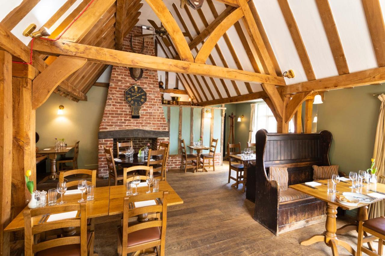 The Red Lion 4* Hinxton